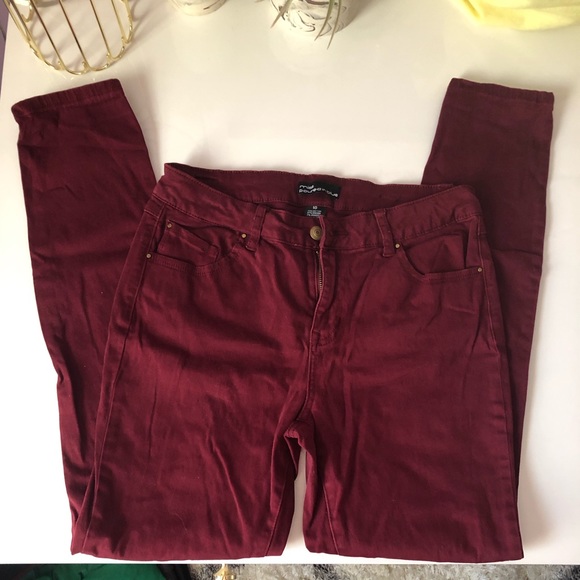 ladies burgundy skinny jeans